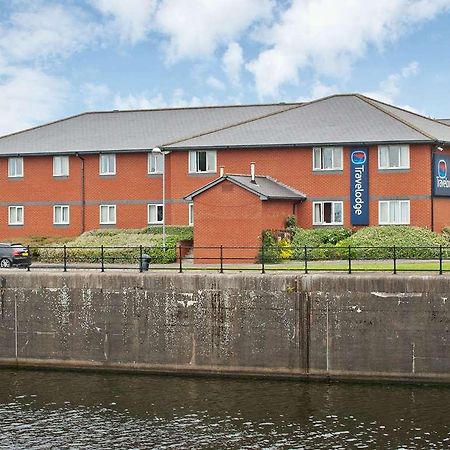 Travelodge Liverpool Docks エクステリア 写真