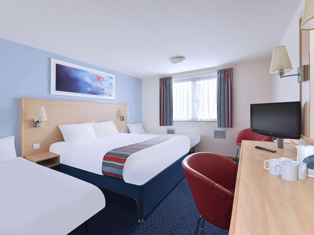Travelodge Liverpool Docks 部屋 写真