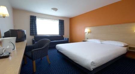 Travelodge Liverpool Docks 部屋 写真