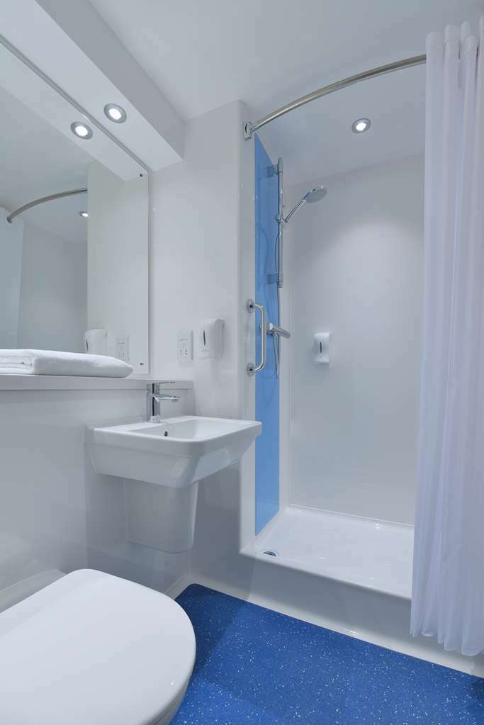 Travelodge Liverpool Docks 部屋 写真